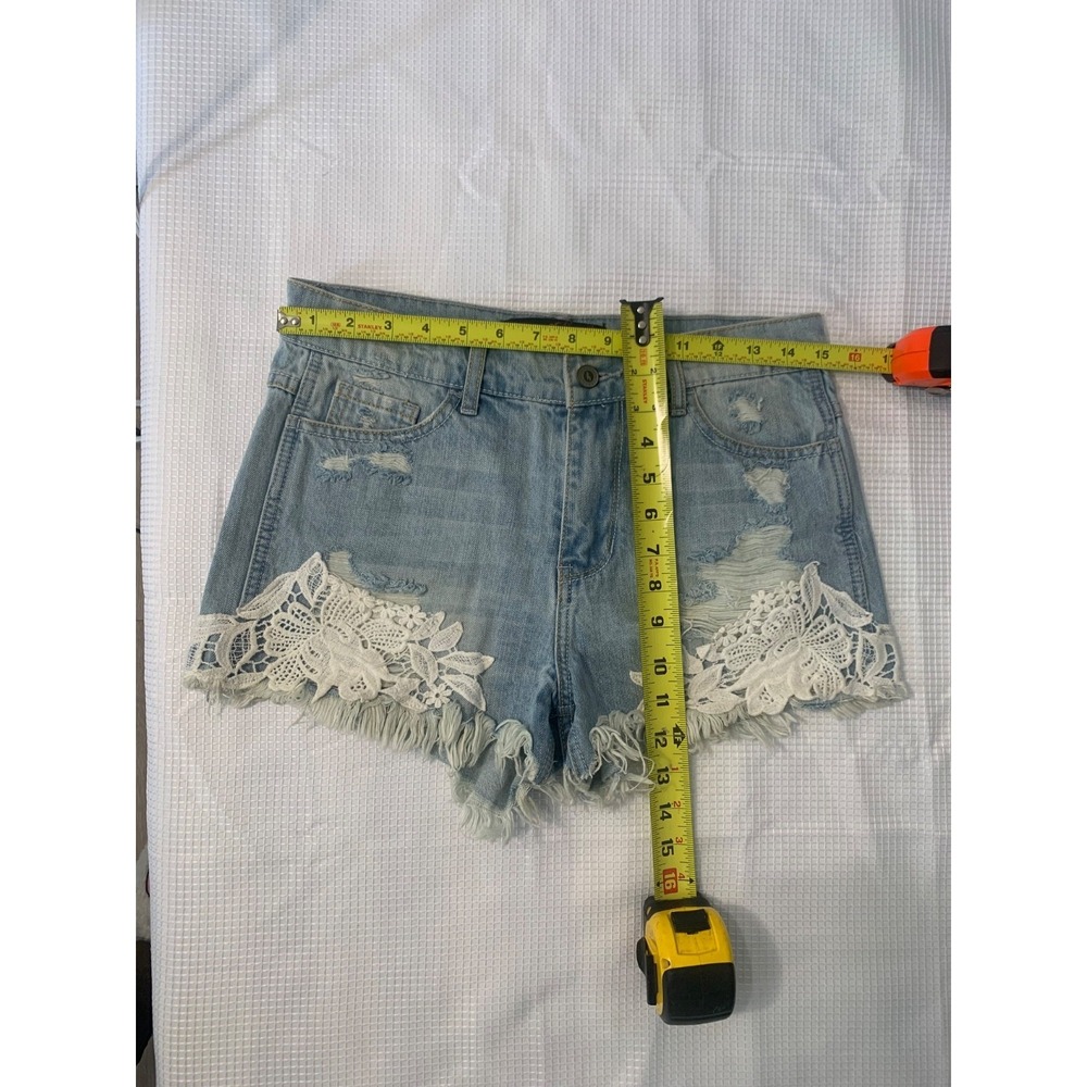 (D-200)Hollister Denim Shorts High Rise Distressed Lace Trim Light Wash Size 3/2 - Picture 6 of 7